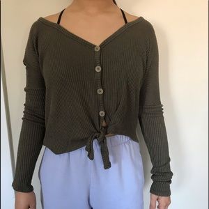 Slouchy v-neck garage top